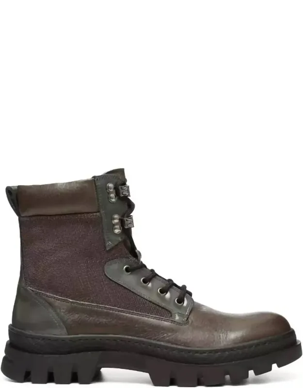 Allister Boots