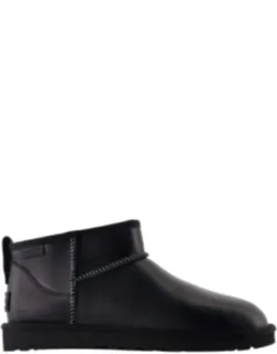 Classic Ultra Mini Lthr Regen Ankle Boots