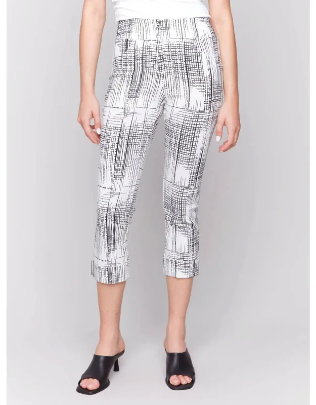 Geo Printed Pull On Capris