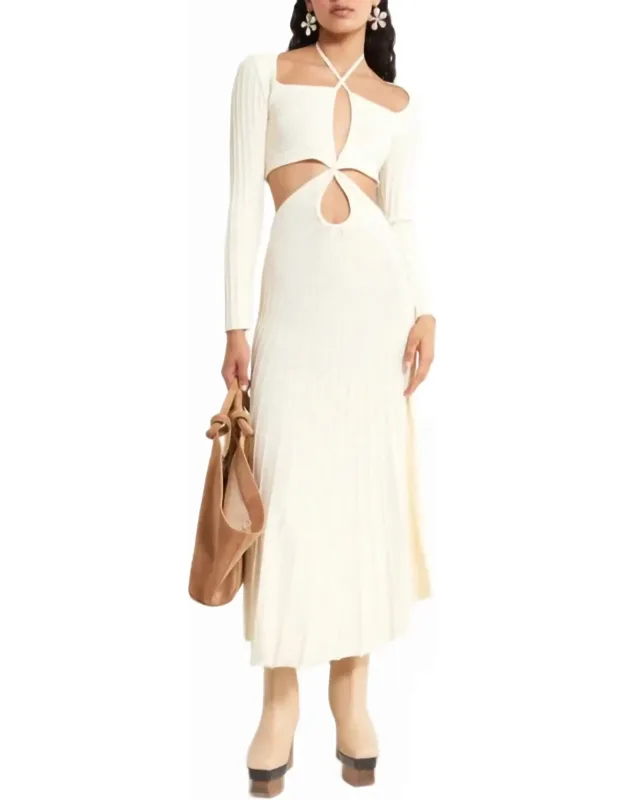 Fergie Knit Dress With Long Sleeves And Halter Neckline