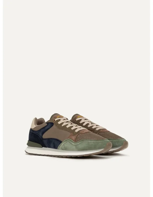 Cologne Sneakers