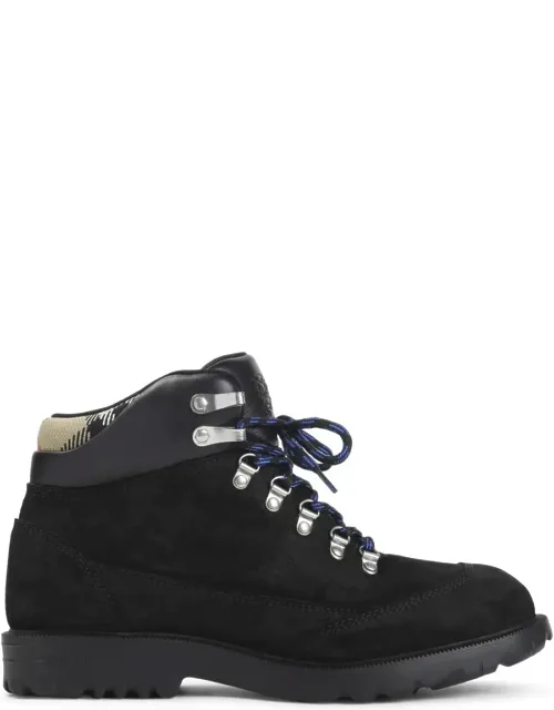 Boots Crafted From Suede And Round Toe