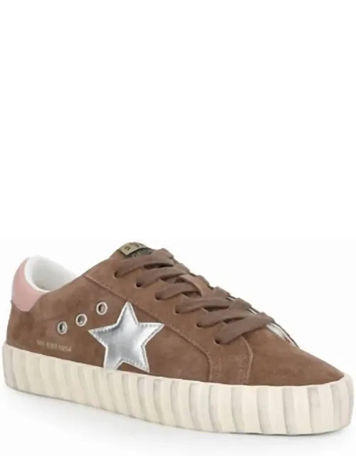 Beyond 2 Slip-on Sneakers