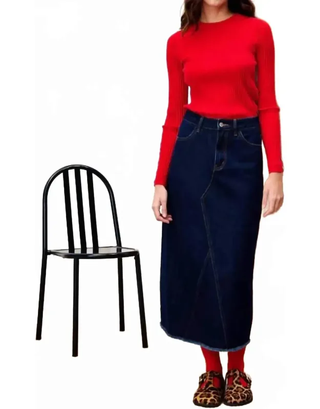 Amaryllis Sweater Top