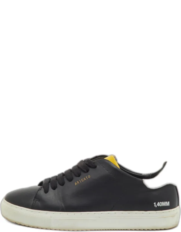 Clean 90 Low Top Sneakers