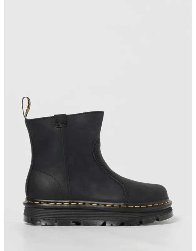 _flat Ankle Boot With A Sleek Design_