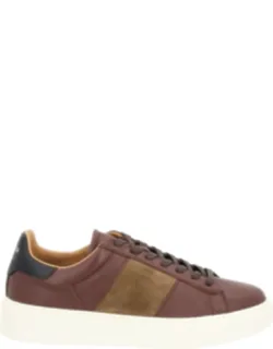 Classic Court Sneakers