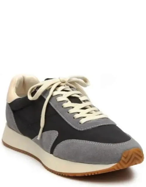 Farrah Sneakers