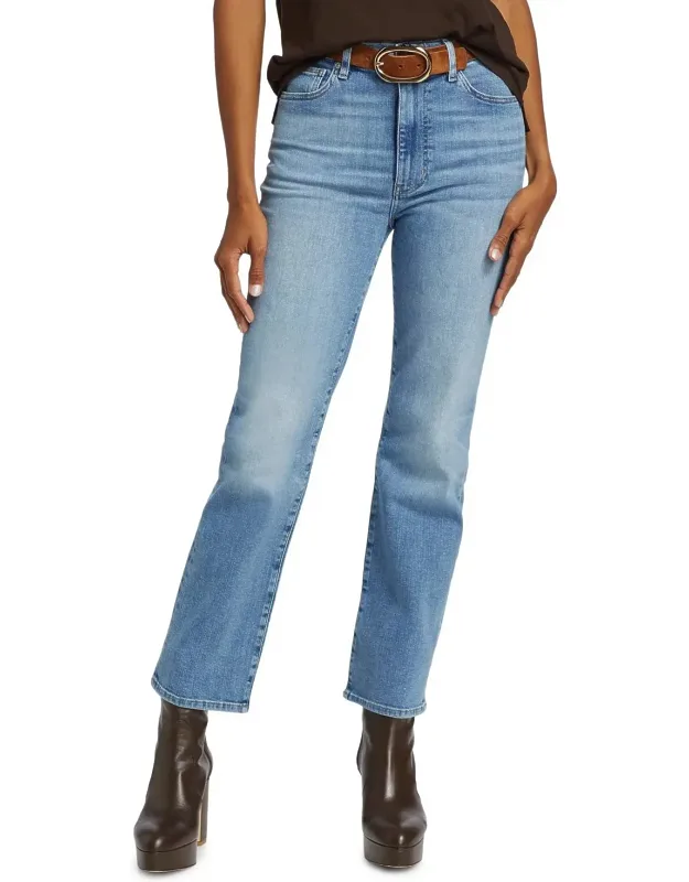 Le Sleek Straight Jeans