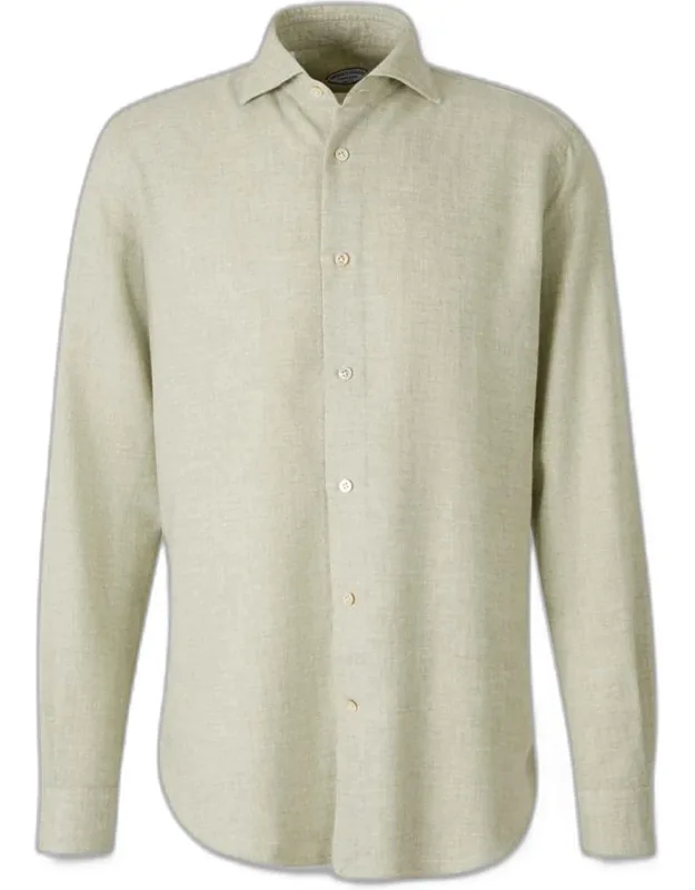 Dress Shirt With Exceptional Softness And Classic Collar
