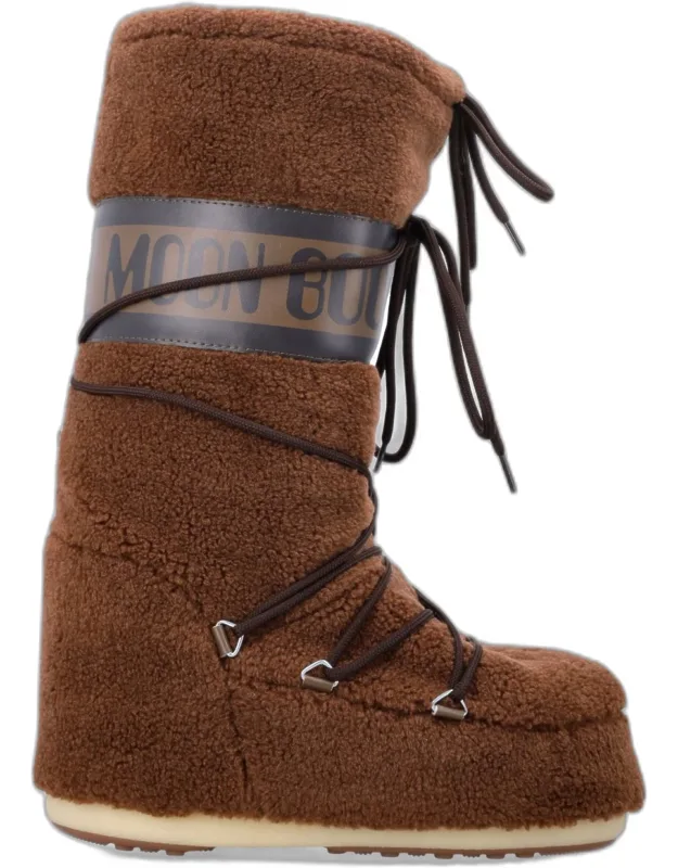 Flat Ankle Boots