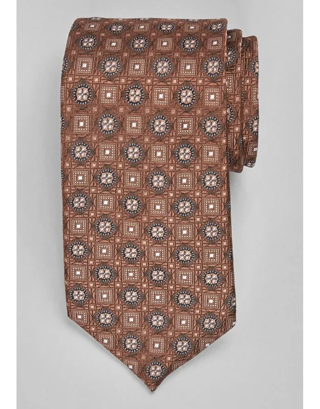 Traveler Collection Medallion Tie