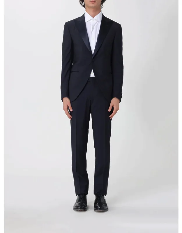 Suit