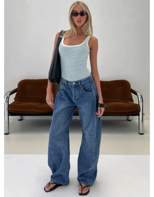 Cropped Barrel Jeans