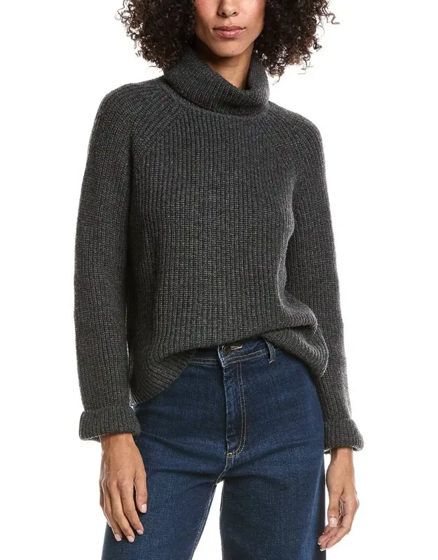 Luxe Wool & Cashmere-blend Turtleneck Sweater