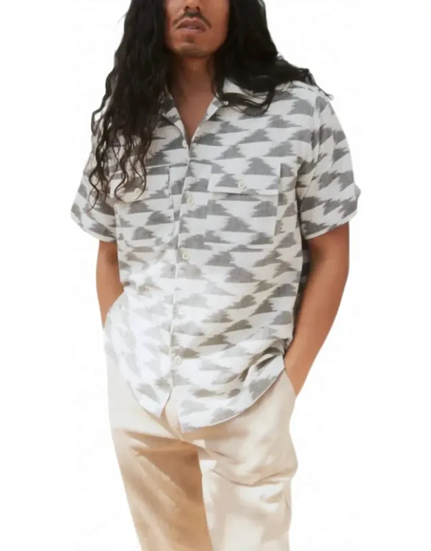 Two Pocket Short Sleeve Shirt