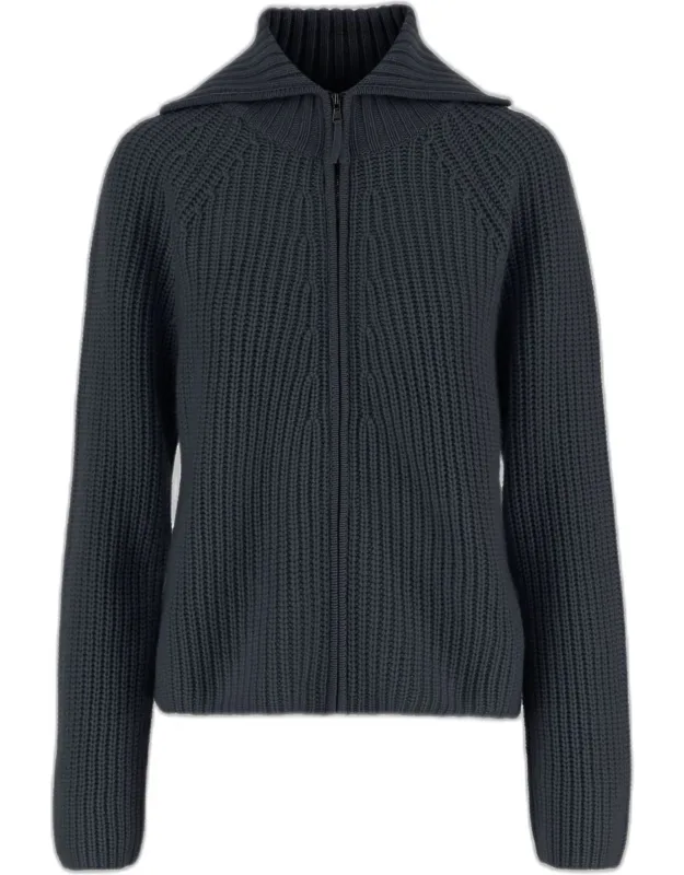 Sweater 1