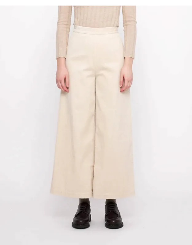 Classic Wide Legged Trousers