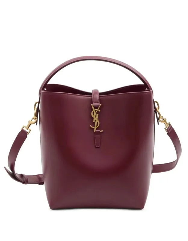 Le 37 In Shiny Leather Bag