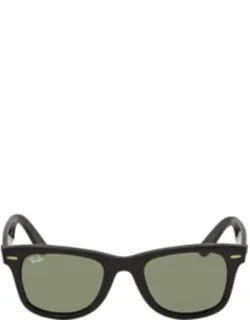 Wayfarer Ease Classic Sunglasses