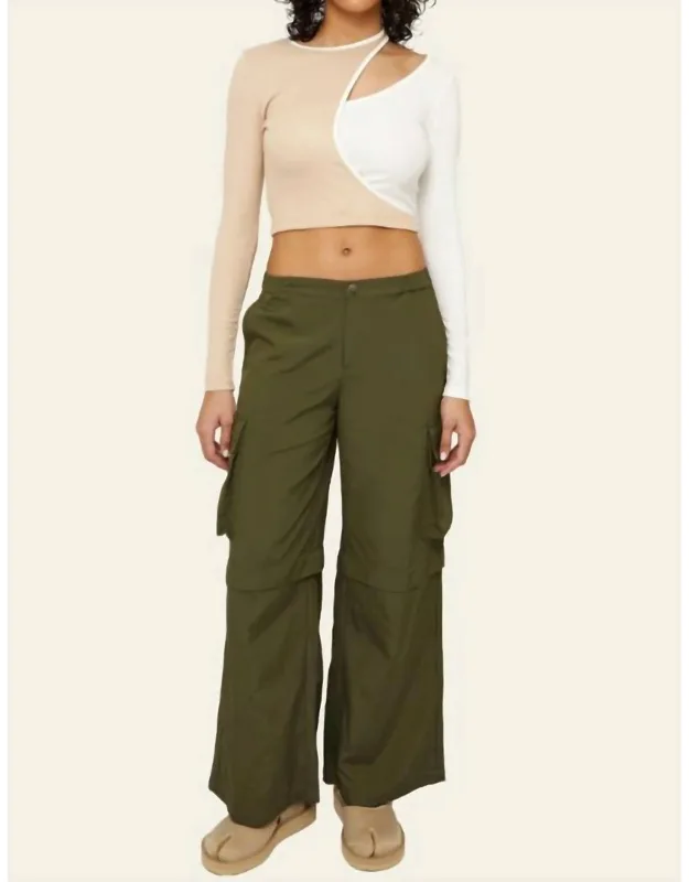 Wide Leg Cargo Pants