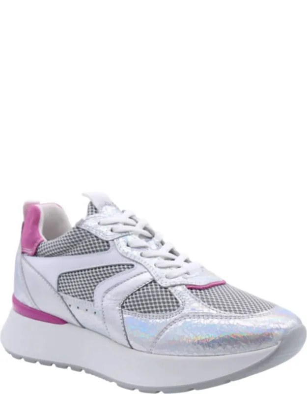 E512880 Sneakers