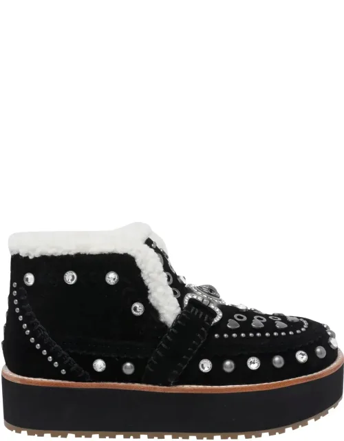 Mansion Cosy Booties, Round Toe, Studs Allover