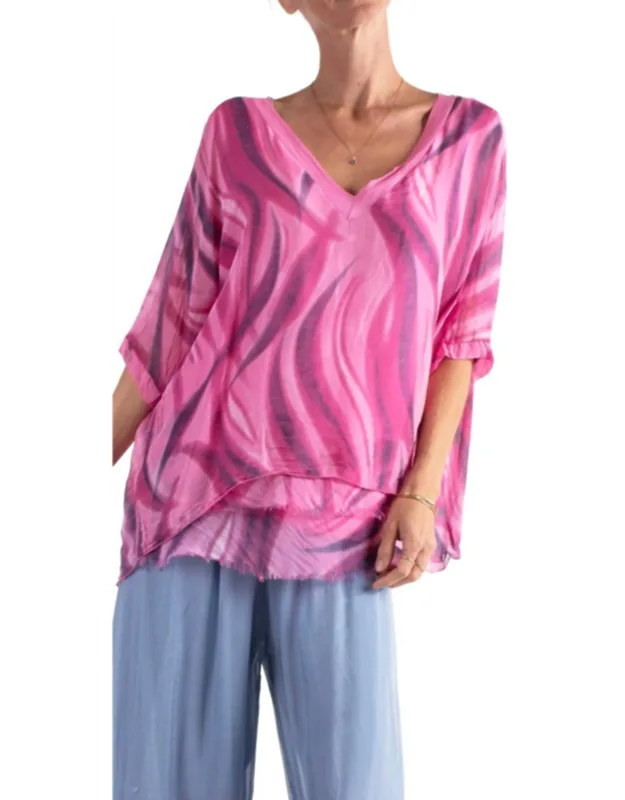 Wave Print V-neck Blouse