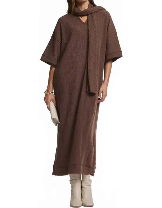 Relaxed Fit Ribbed Maxi Dress