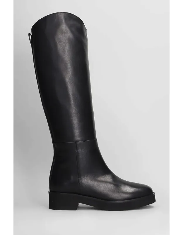 Low Heel Boots