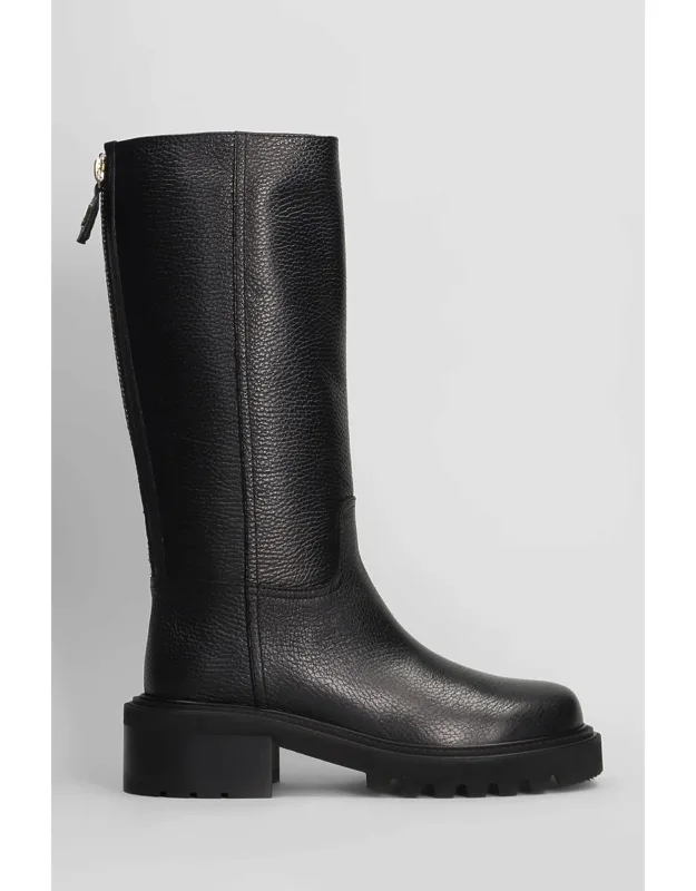 Low Heels Boots With Round Toe And Back Zip Fastening