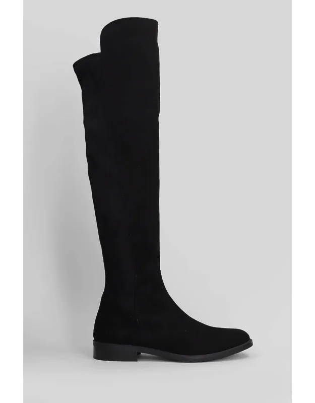 Low Heel Boots