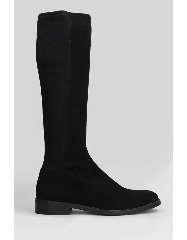Low Heel Boots