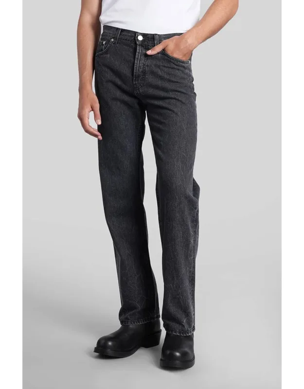 Jeans With Button And Zip Closure And Straight Fit