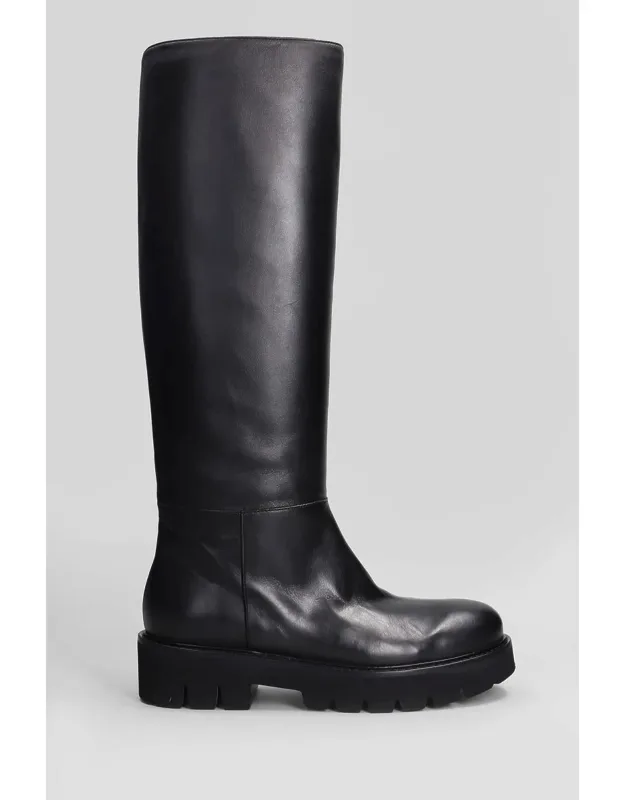 Low Heel Boots