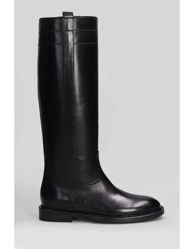 Low Heel Boots