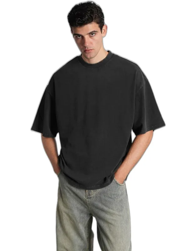 T-shirt With Round Neck And Short Sleeves