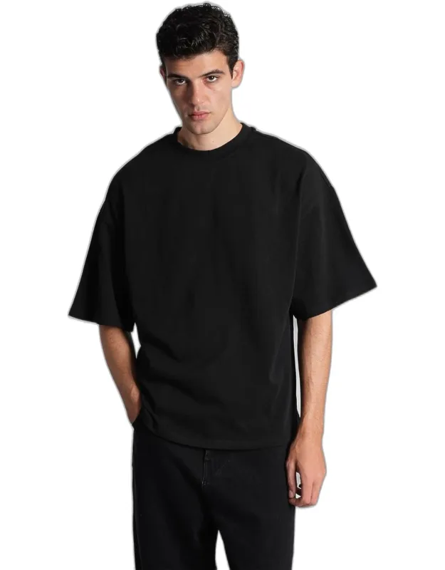 T-shirt With Round Neck And Short Sleeves