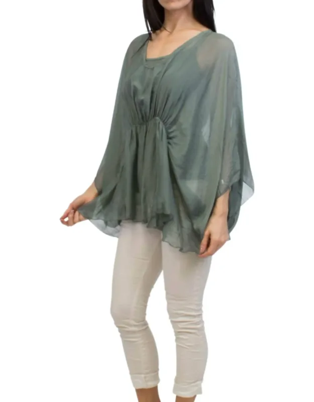 Bat-wing Scoop Neck Blouse