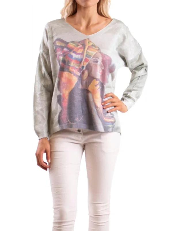 Bold Queen Long Sleeve Sweater