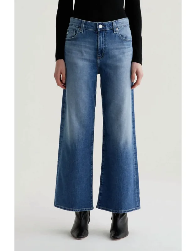 Saige Wide Leg Crop Jeans In Bell With Distressing And Faded Details