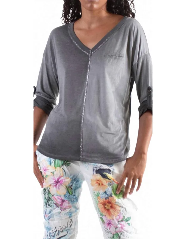 Piamo Two Tone V-neck Knit Top