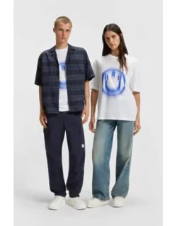 All-gender T-shirt With Blurred Logo