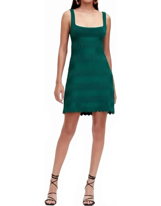 Bela Dress