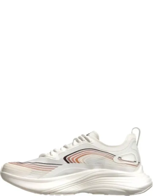 Streamline Shoes With Maximum Cushioning And Lightweight Outsole