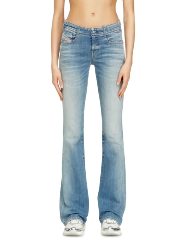 Bootcut Jeans