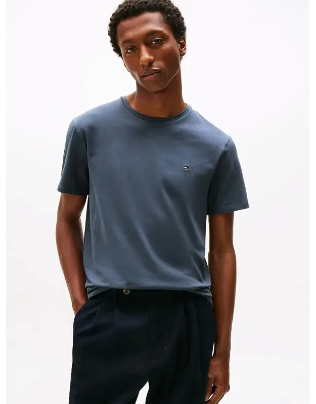 Essential Solid T-shirt