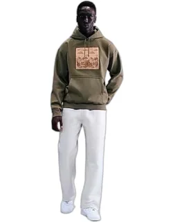 "solo Swoosh Graphic Fleece Pullover Hoodie - Plush Warmth & Adjustable Hood"
