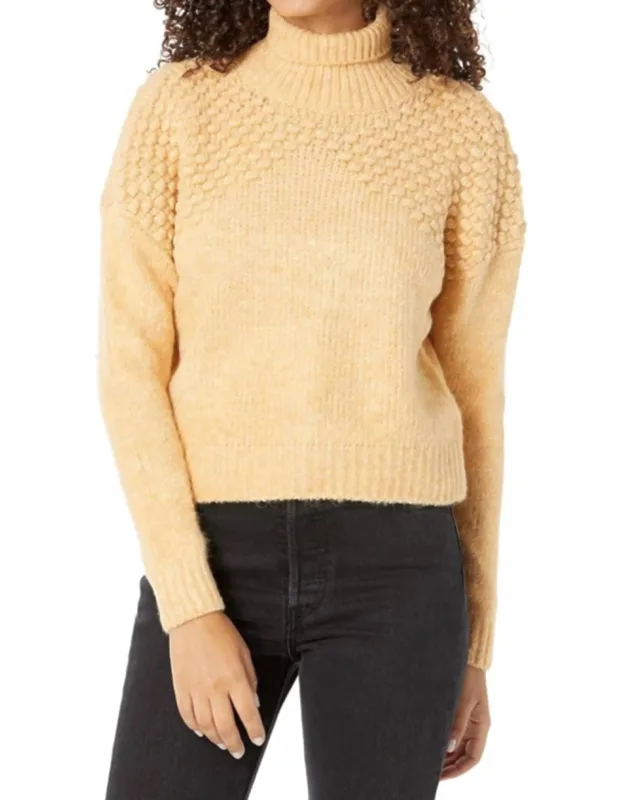 Pullover Sweater