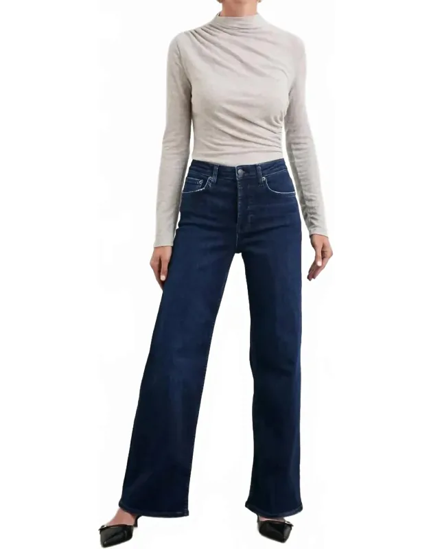 High-rise Flared Jeans